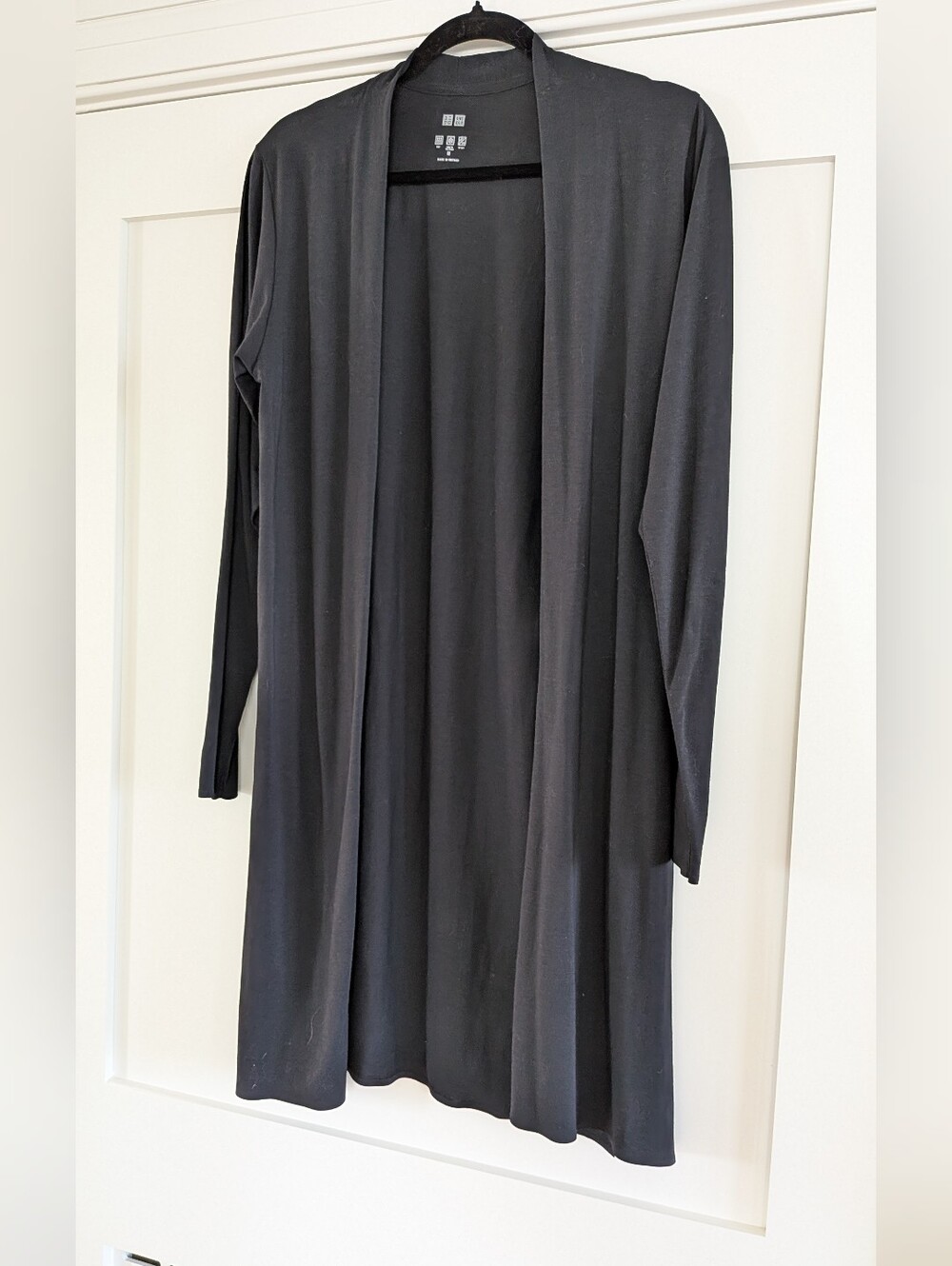 Uniqlo Lightweight Layer Black, Size M